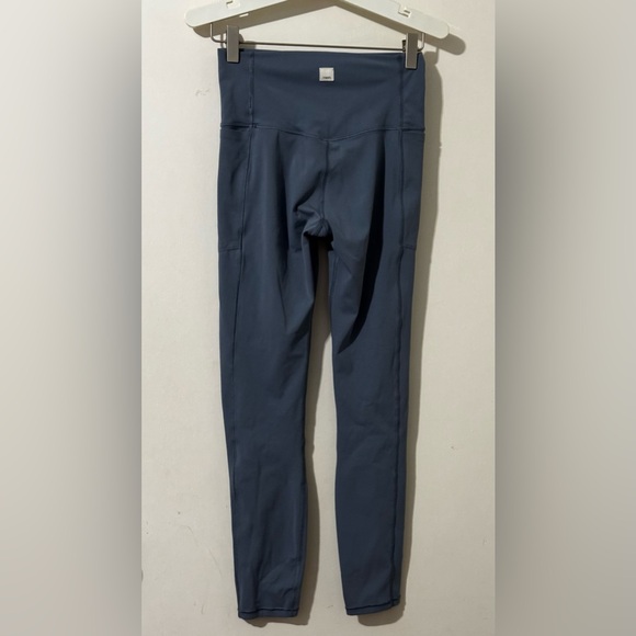 Vuori Quarter-Zip Pullover xs & leggings xs - Picture 7 of 10